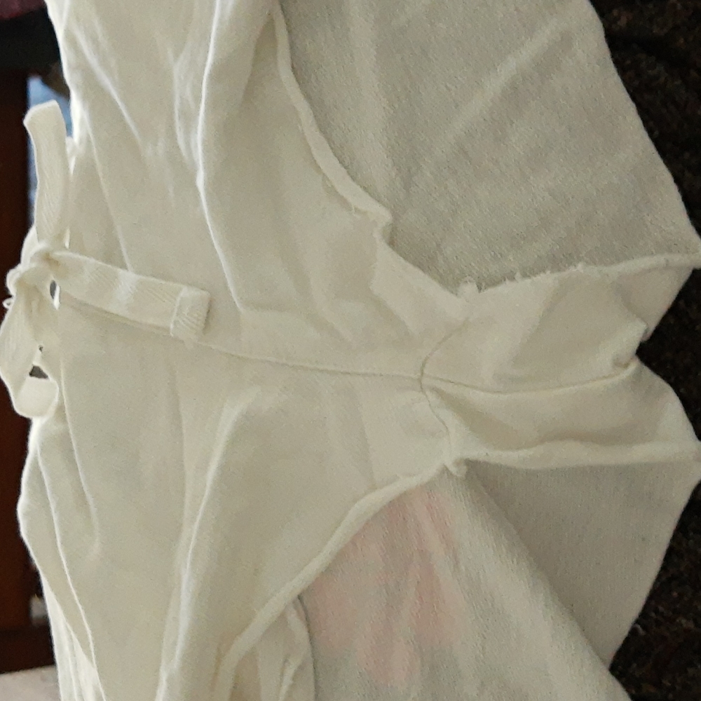 Shorts - Picture 3 of 4